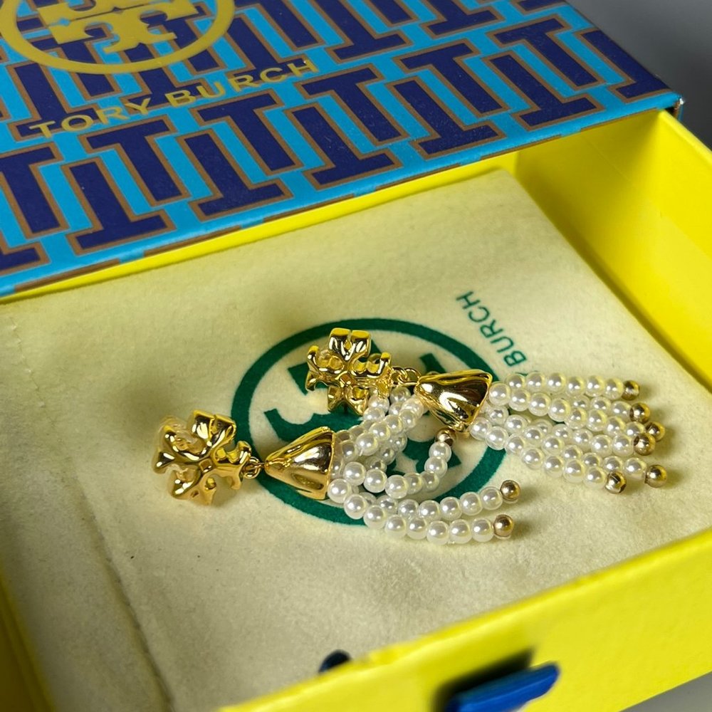 TORY BURCH Pearl Earrings - Picture 2 of 6